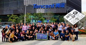 Group picture in the 2019 International Plant Trek in China.